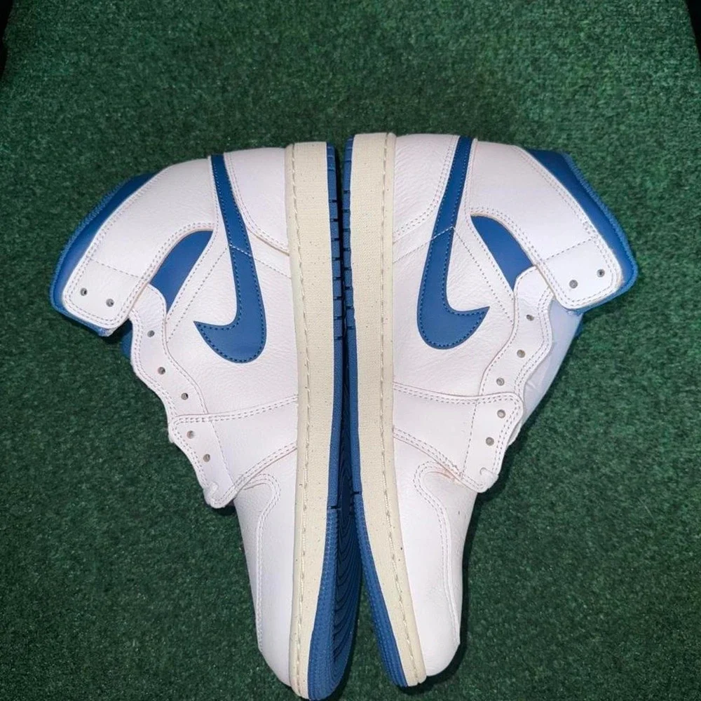 Jordan 1 mid SE white blue Size 13